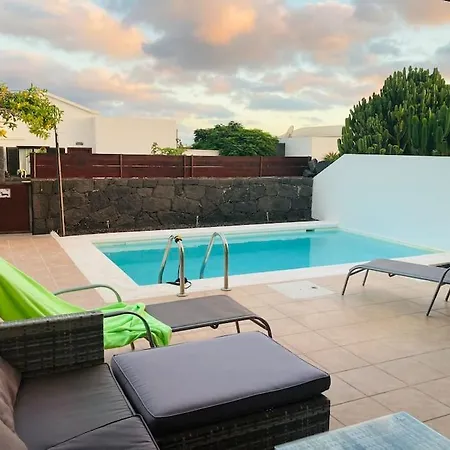 Holiday home Lovely In With Private Pool&bbq
